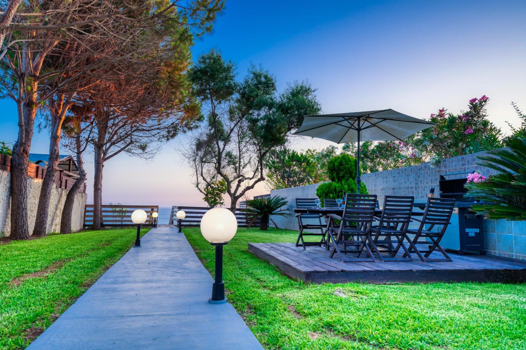Villa Angela Ágios Matthaíos Esterno foto